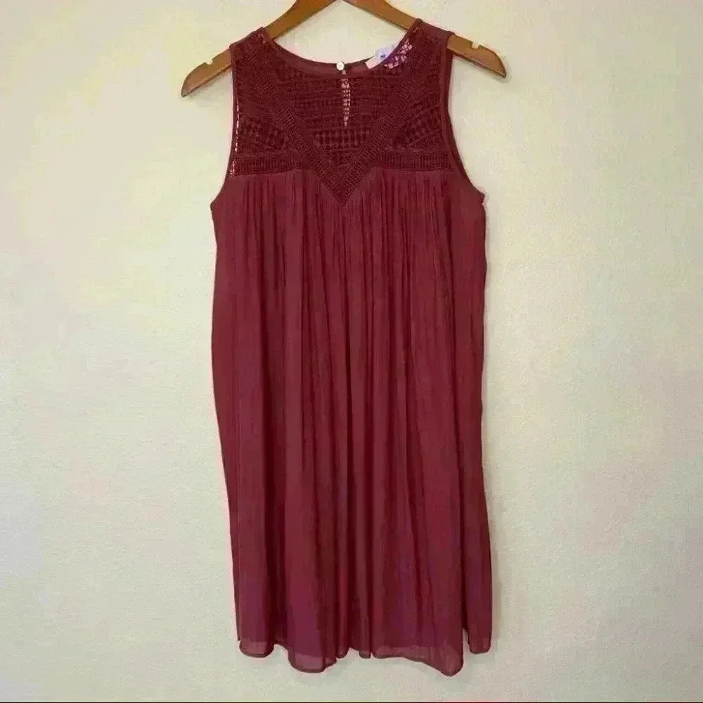 Loft crochet Neckline swing dress